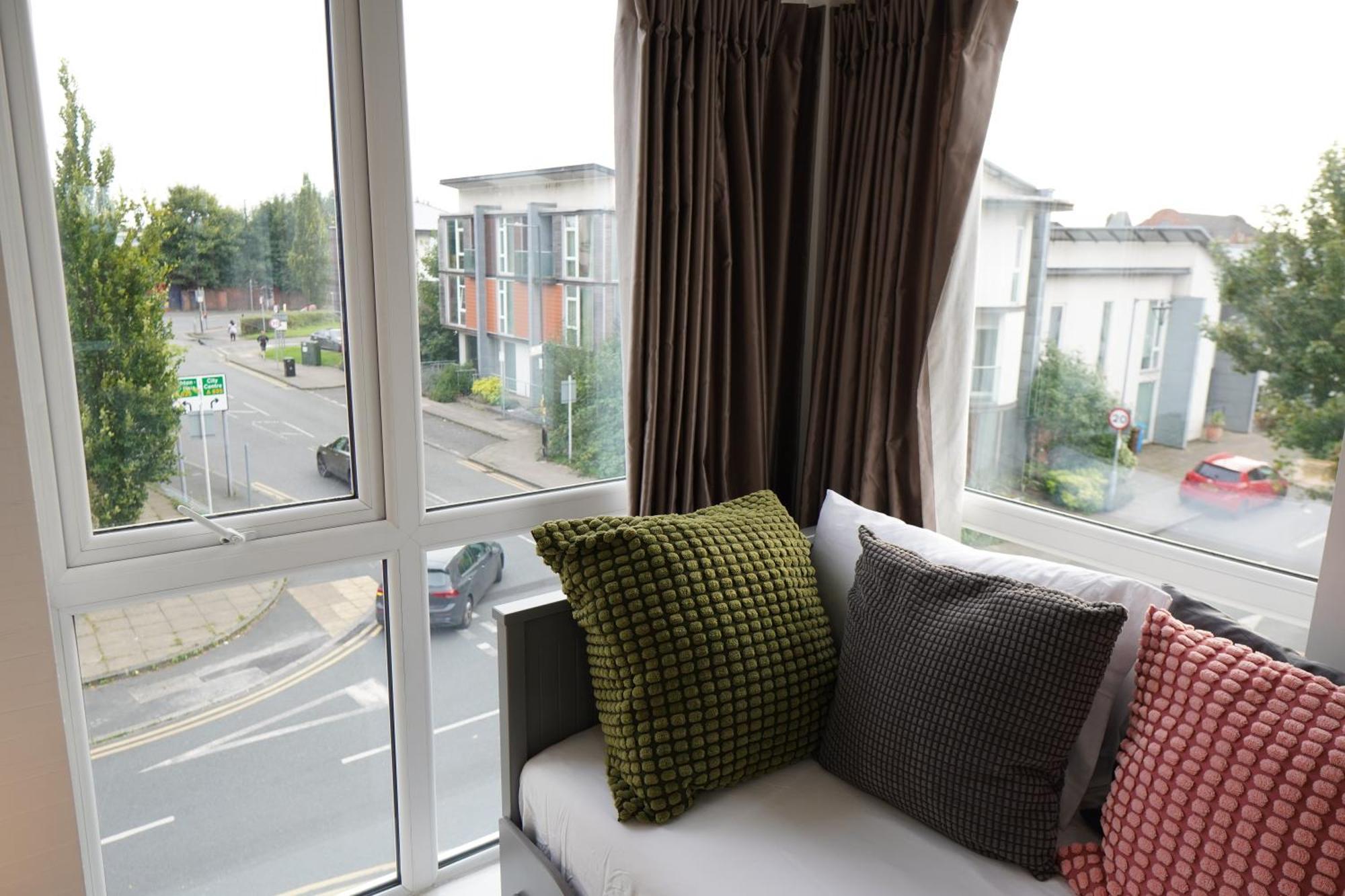 Luxury Rooms - Pick A Room - Free Parking & Kitchen Access, Near Etihad Stadium, The Coop Live & Piccadilly Station, Manchester Eksteriør bilde